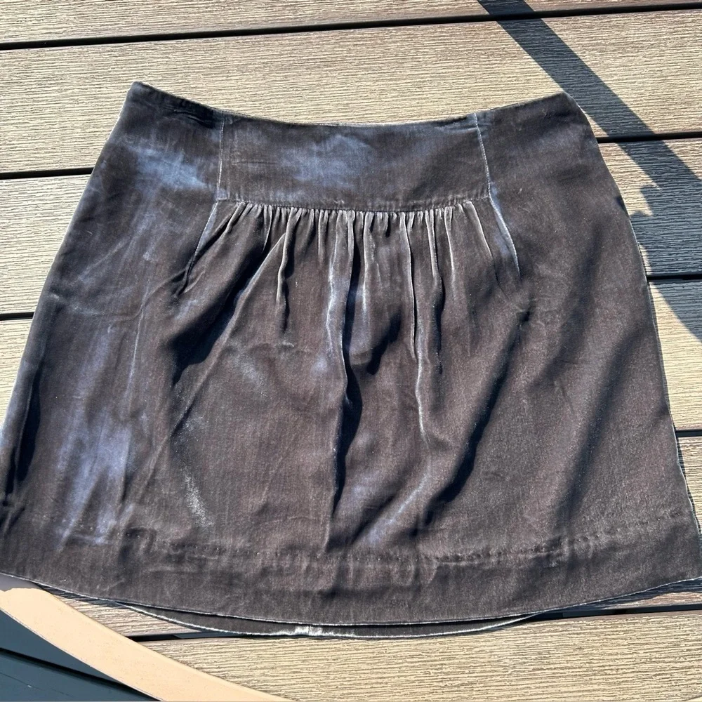 J. Crew Shimmer Grey/Silver Velvety Feel Gathered Mini Skirt Size 14 - Picture 1 of 8